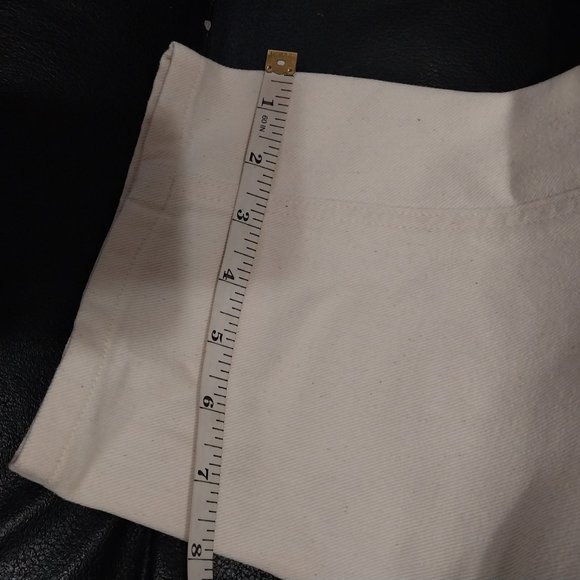 Liz Claiborne Off-White Denim Jeans | Size 16 - Picture 9 of 9